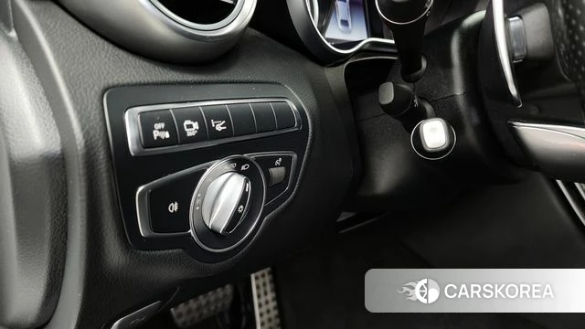 Mercedes-Benz C-Class W205 2018 Белый из Кореи, фото 6