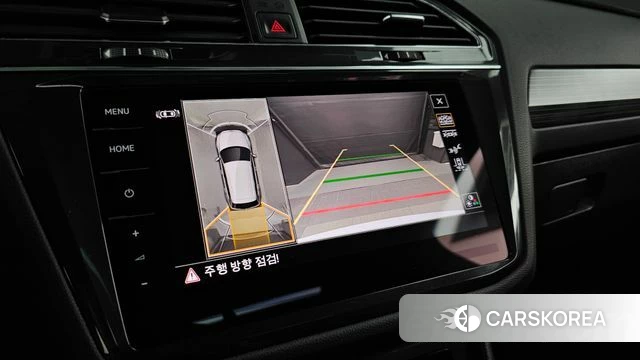 Volkswagen Tiguan Allspace 2023 Белый из Кореи, фото 6