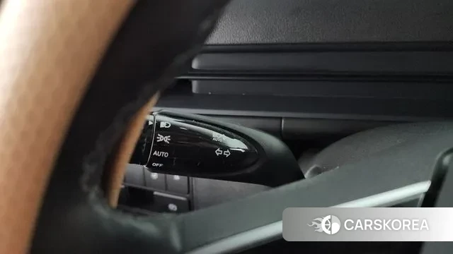 Hyundai Staria 2023 Белый из Кореи, фото 6