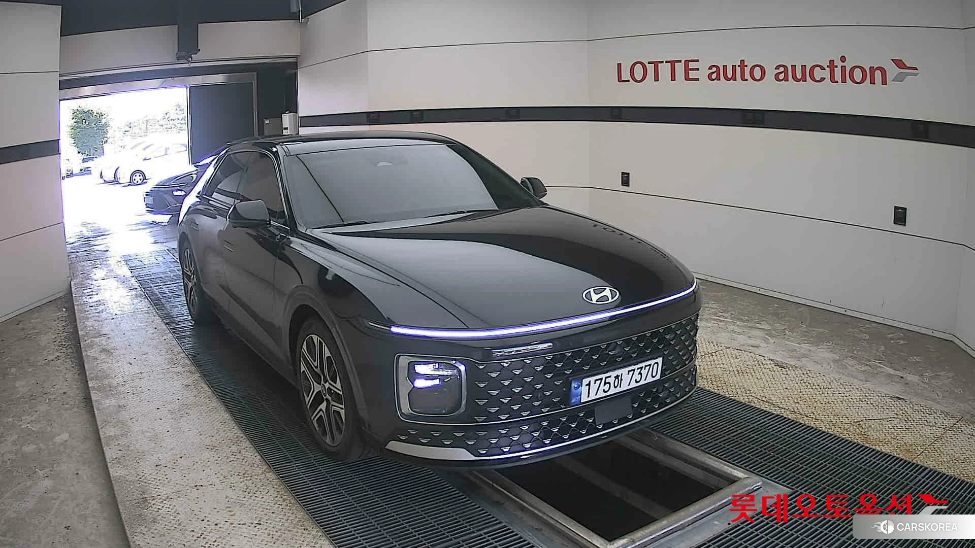 Hyundai Grandeur 2023 Abyss Black Pearl из Кореи, фото 6
