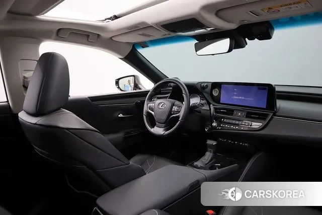 Lexus ES300h 7th generation 2023 Белый из Кореи, фото 6