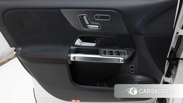 Mercedes-Benz EQB X243 2025 Белый из Кореи, фото 6