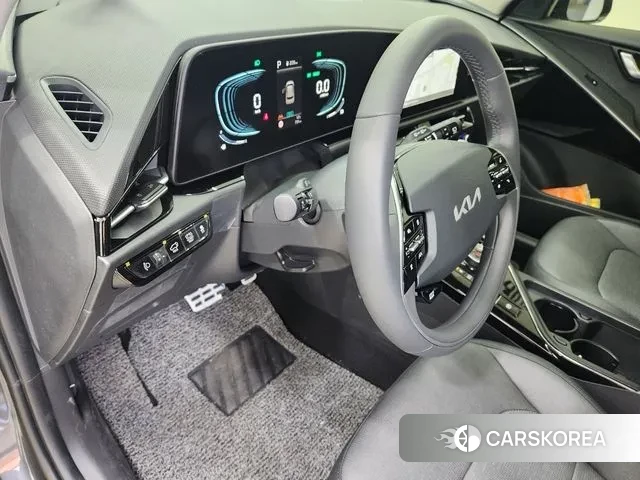 Kia Di Ol Nu Niro 2025 Серый из Кореи, фото 6