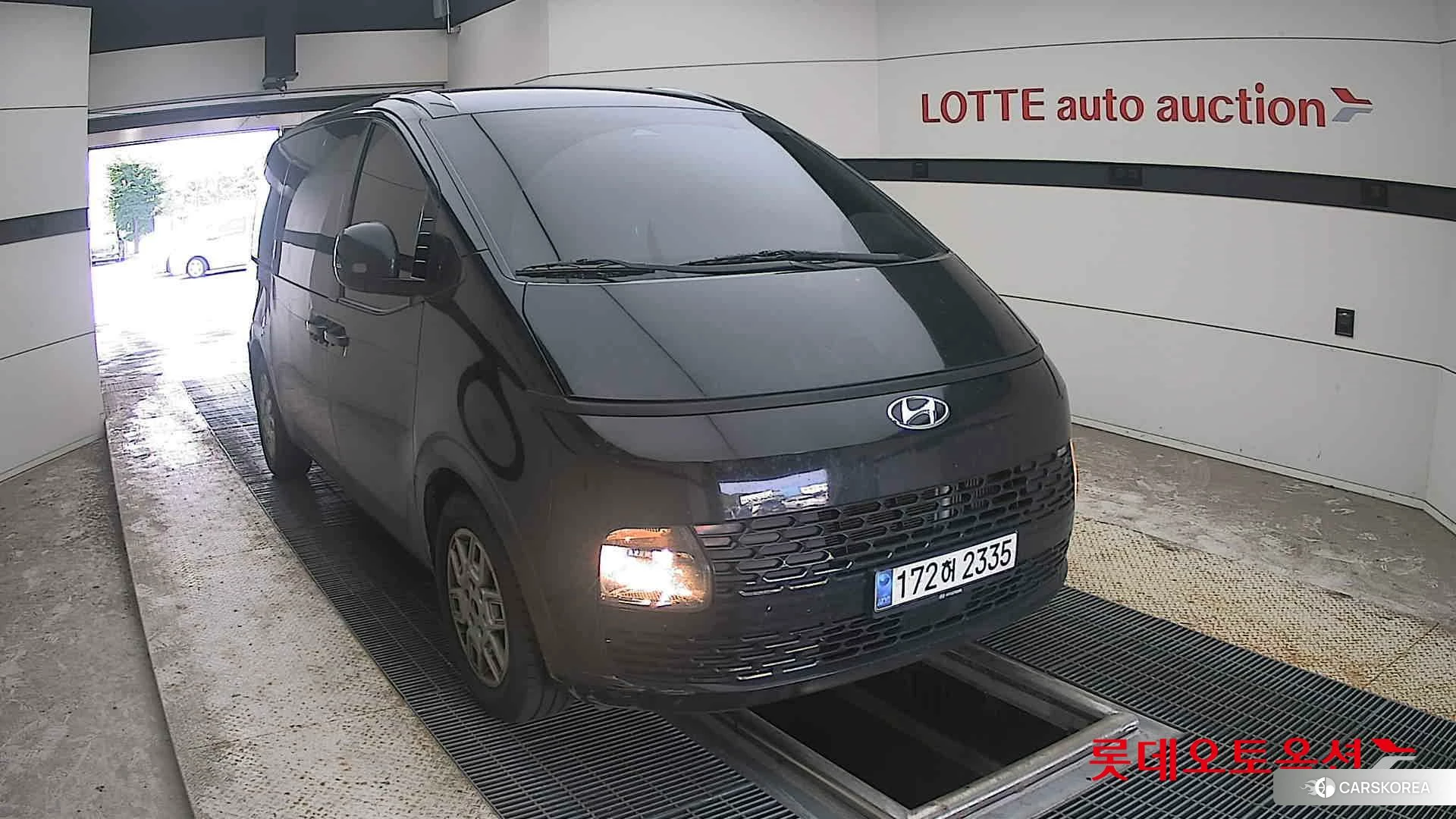 Hyundai Staria 2022 Abyss Black Pearl из Кореи, фото 6