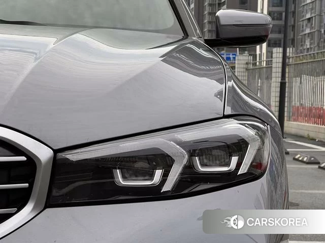 BMW 3 series 2025 Серебристо-серый из Китая, фото 6