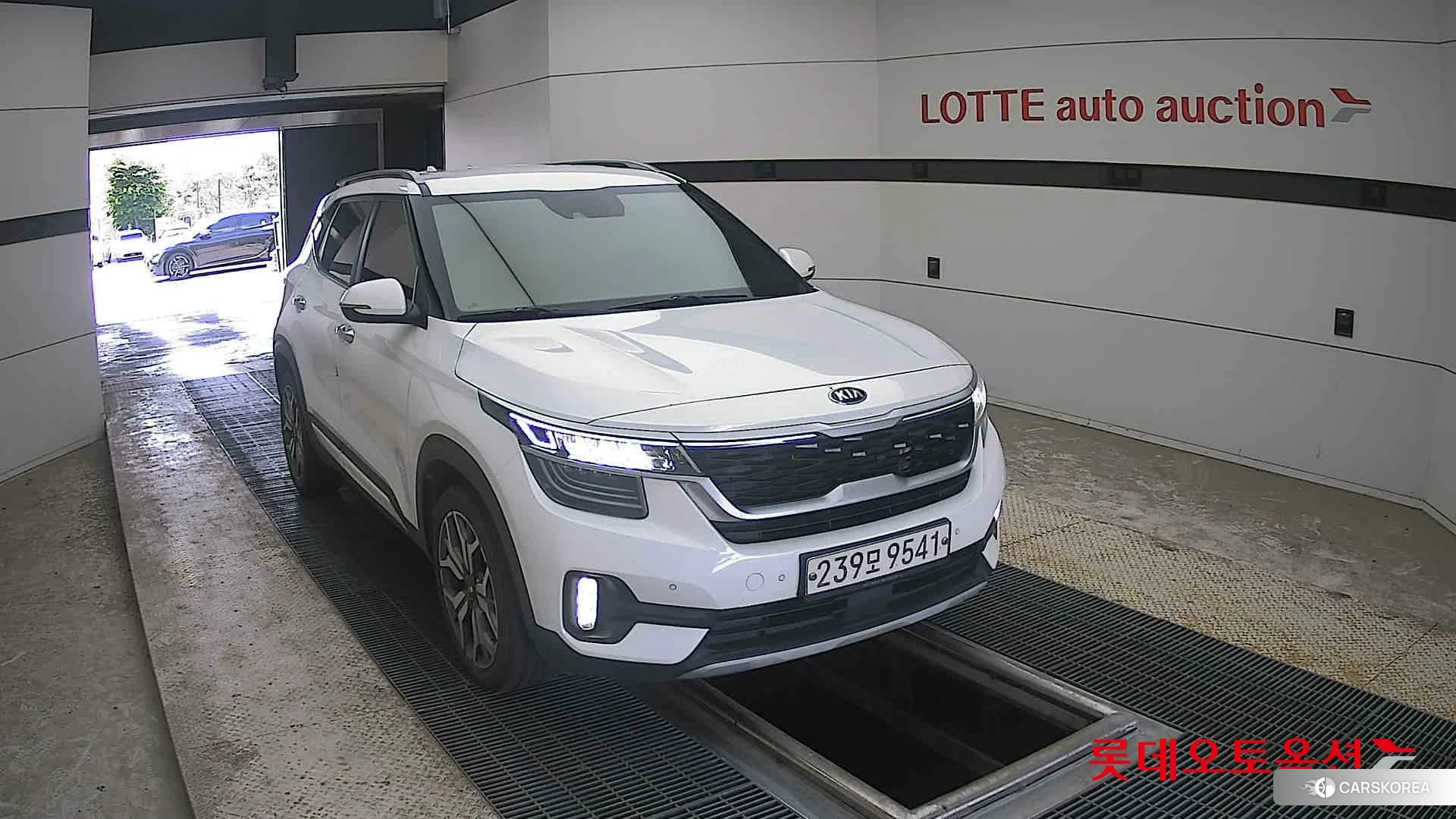 Kia Seltos 2021 Белый из Кореи, фото 6