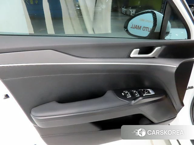 Kia The New K5 3rd generation 2024 Белый из Кореи, фото 6