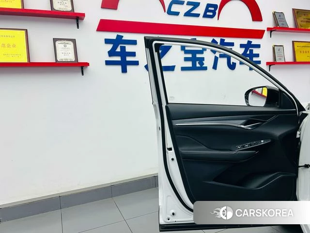 Chang'an CS75 PLUS 2022 Белый из Китая, фото 6