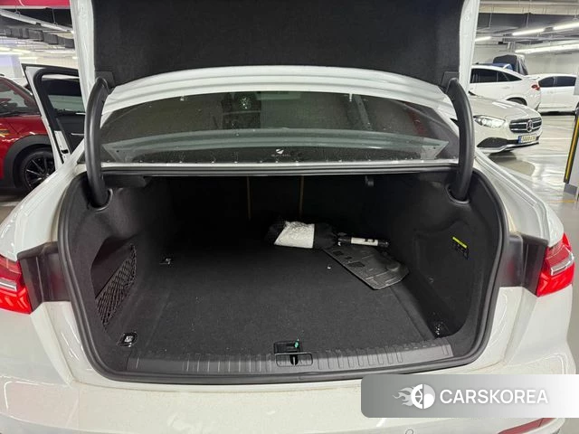 Audi A6 (C8) 2021 Белый из Кореи, фото 6