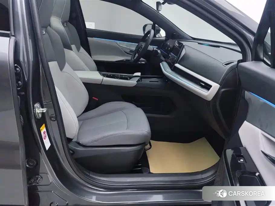 Chang'an Changan UNI-T 2023 Silver/gray из Китая, фото 6