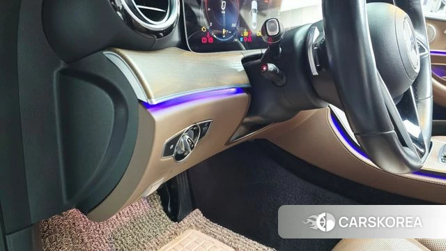 Mercedes-Benz E-Class W213 2021 Белый из Кореи, фото 6