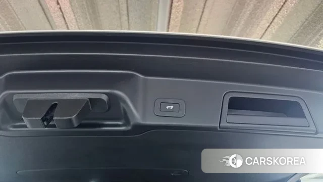 Land Rover Range Rover Evoque 2nd Generation 2024 Белый из Кореи, фото 6