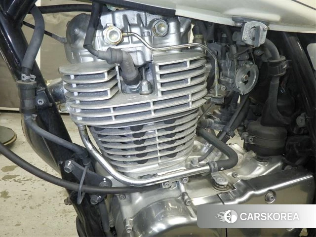 Yamaha SR 400 id 3945262 из Японии 6