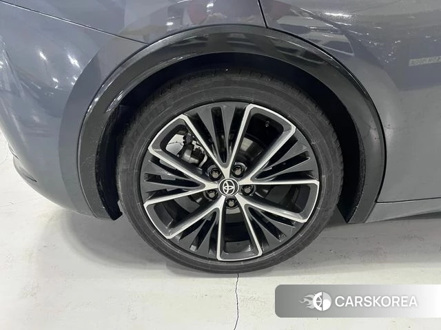 Toyota Prius 5th Generation 2025 Цвет галактики из Кореи, фото 6