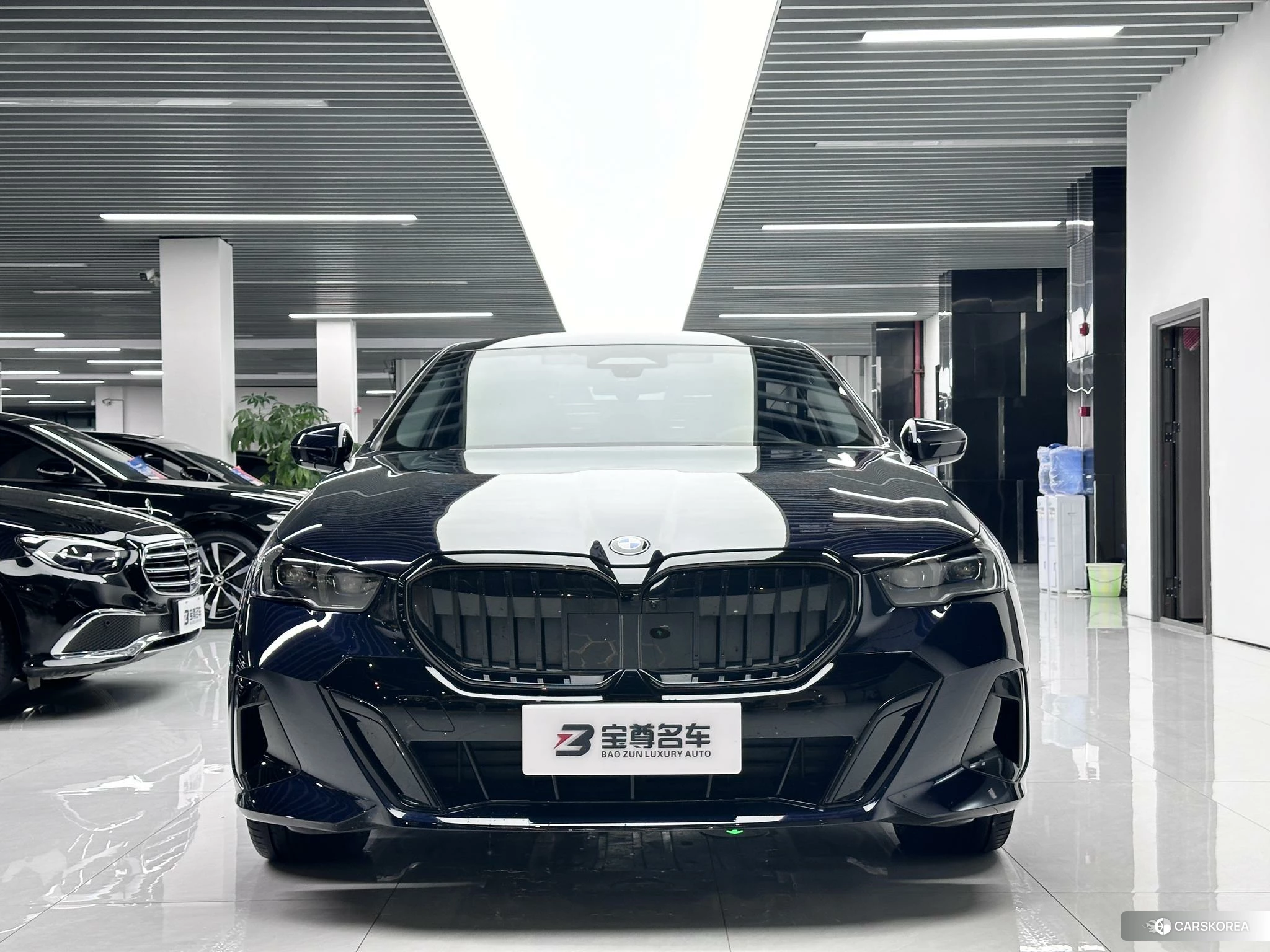 BMW 5 series 2026 Черный из Китая, фото 6