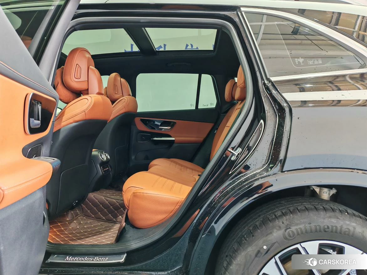 Mercedes-Benz GLC 2023 Черный из Китая, фото 6