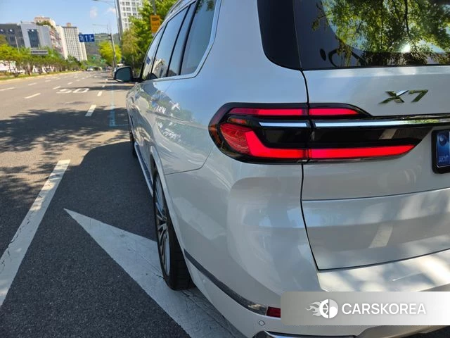 BMW X7 (G07) 2025 Белый из Кореи, фото 6