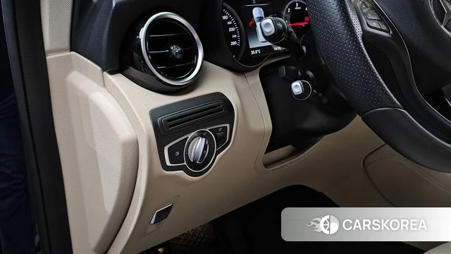 Mercedes-Benz GLC-Class X253 2018 Синий из Кореи, фото 6