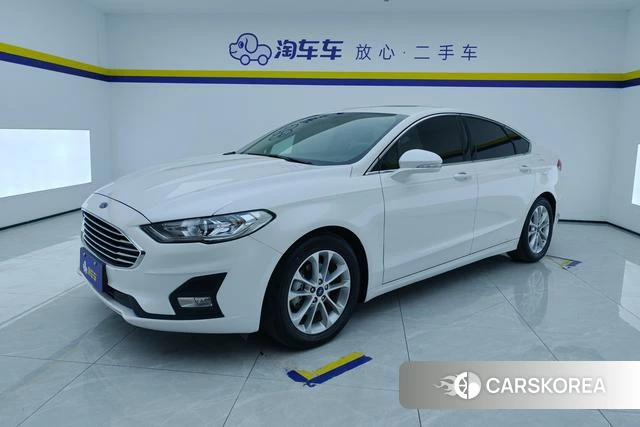 Ford Mondeo 2022 Белый из Китая, фото 6