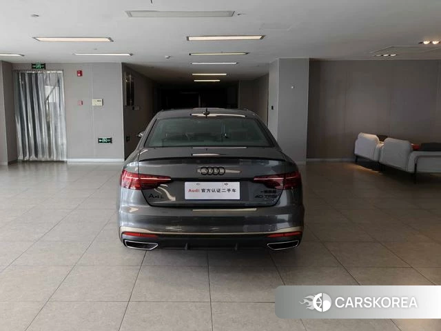 Audi A4L 2024 Серебристо-серый из Китая, фото 6