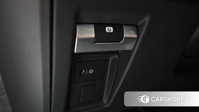 Land Rover Defender (L663) 2024 Серый из Кореи, фото 6