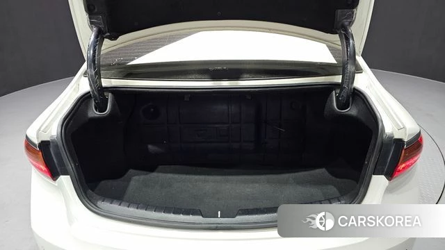 Kia Come New K7 2018 Белый из Кореи, фото 6