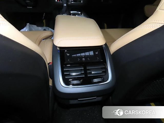 Volvo XC60 second Generation 2020 Серый из Кореи, фото 6