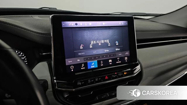 Jeep Compass 2nd Generation 2022 Черный из Кореи, фото 6