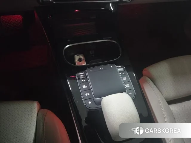 Mercedes-Benz A-Class W177 2021 Белый из Кореи, фото 6