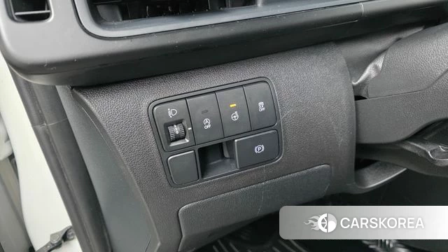 Hyundai Staria 2025 Белый из Кореи, фото 6