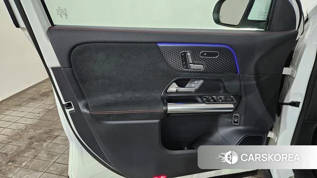 Mercedes-Benz EQA H243 2024 Белый из Кореи, фото 6