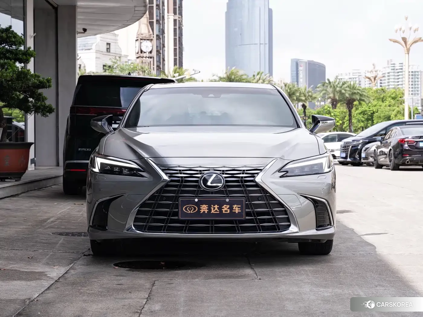 Lexus ES 2025 Silver/gray из Китая, фото 6