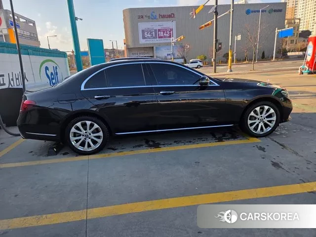 Mercedes-Benz E-Class W213 2018 Черный из Кореи, фото 6