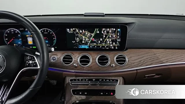 Mercedes-Benz E-Class W213 2021 Черный из Кореи, фото 6