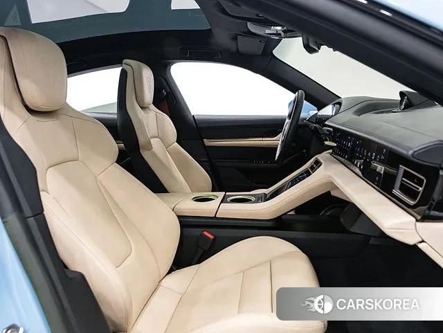 Porsche Taycan 2023 Небесно-голубой из Кореи, фото 6