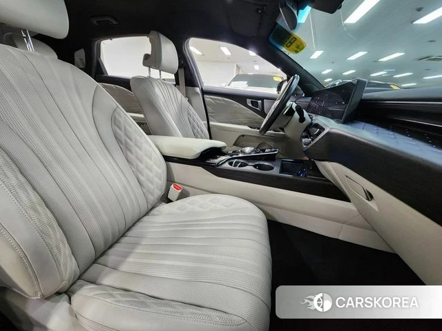 Kia K8 2023 Серебристо-серый из Кореи, фото 6