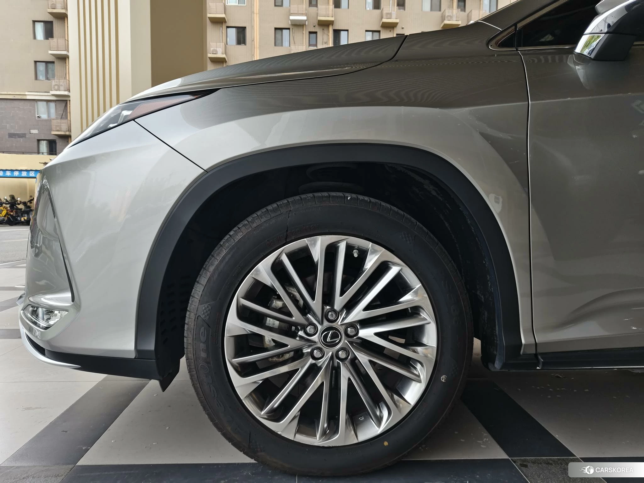 Lexus RX 2020 Серебристо-серый из Китая, фото 6