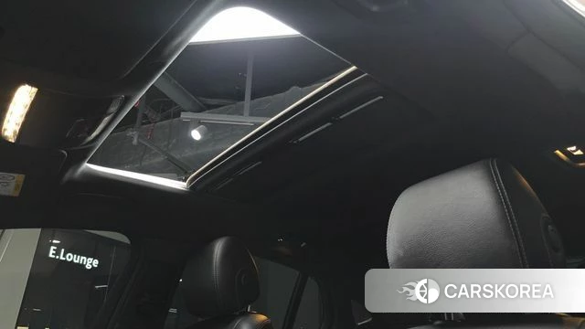 Mercedes-Benz GLC-Class X253 2021 Белый из Кореи, фото 6