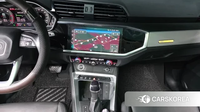 Audi Q3 (F3) 2022 Белый из Кореи, фото 6