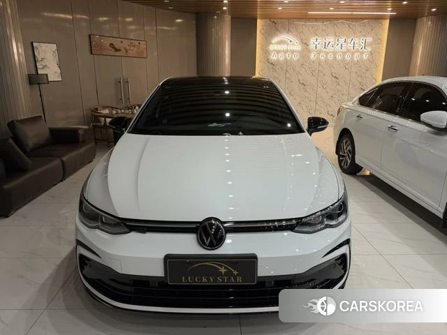 Volkswagen Golf 2023 Белый из Китая, фото 6