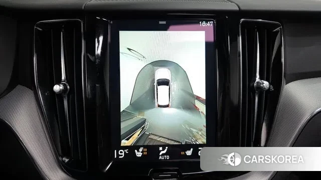 Volvo XC60 second Generation 2020 Белый из Кореи, фото 6