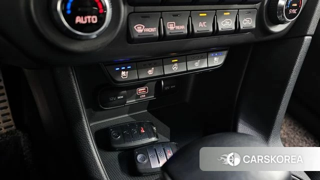 Kia Sportage The Bold 2018 Белый из Кореи, фото 6