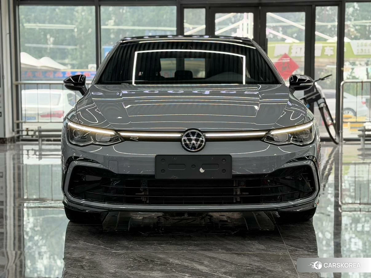 Volkswagen Golf 2022 Серебристо-серый из Китая, фото 6