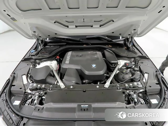 BMW 5 Series (G60) 2025 Белый из Кореи, фото 6