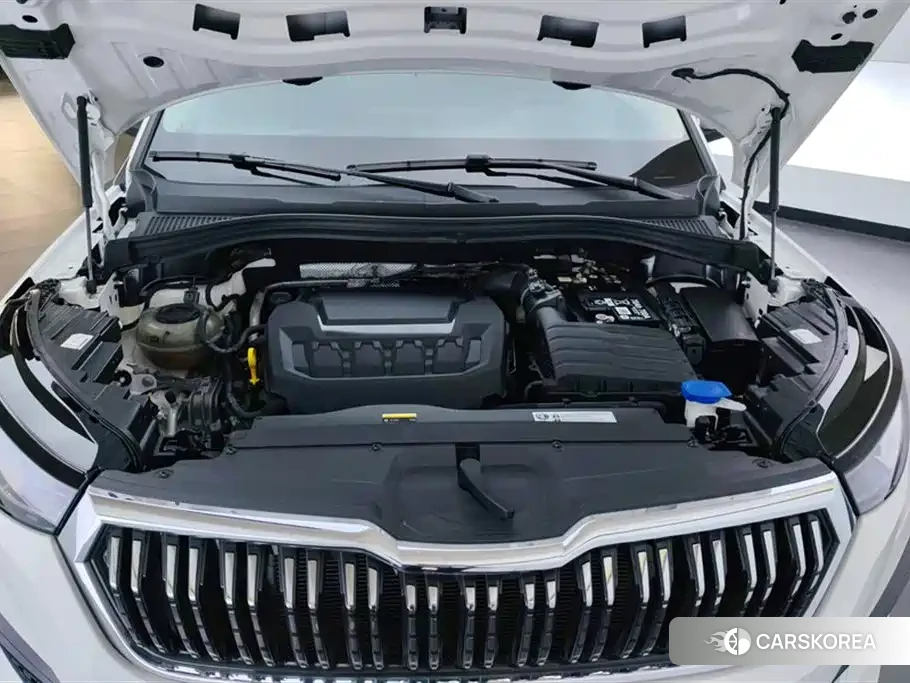 Skoda Kodiak 2024 Белый из Китая, фото 6