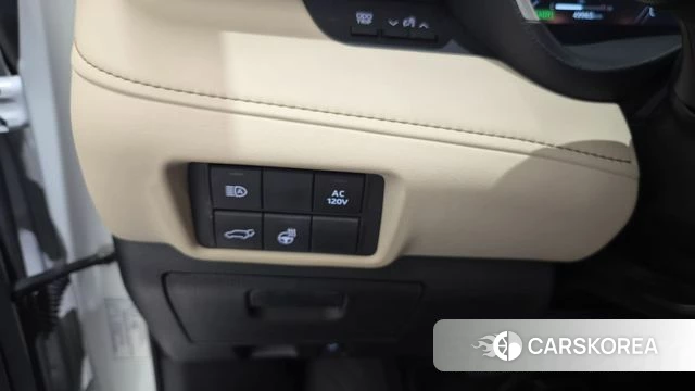 Toyota Highlander 4th Generation 2023 Белый из Кореи, фото 6