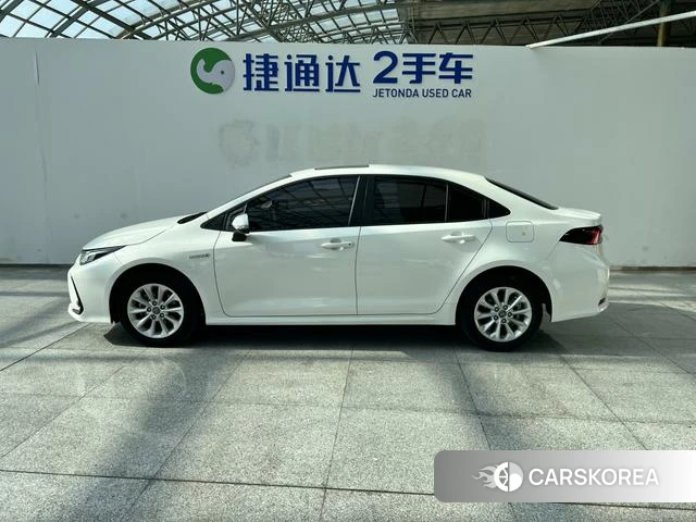 Toyota Corolla 2021 Белый из Китая, фото 6