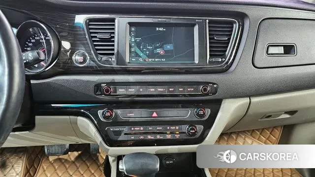 Kia The New Carnival 2018 Черный из Кореи, фото 6