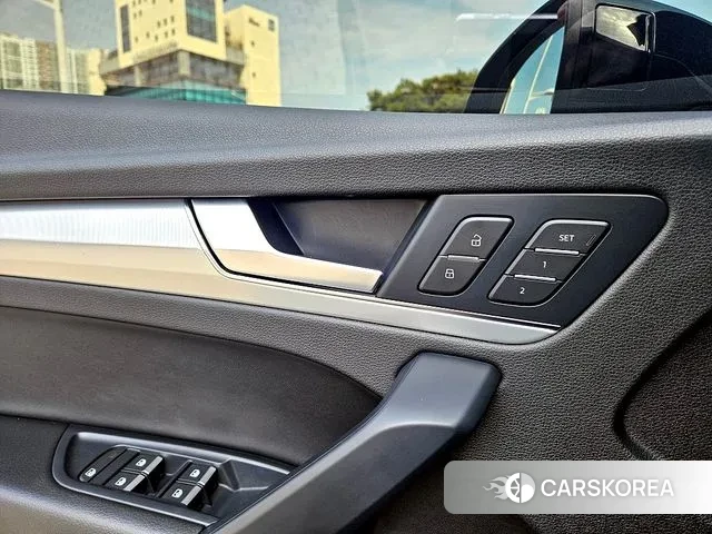 Audi Q5 (FY) 2023 Черный из Кореи, фото 6