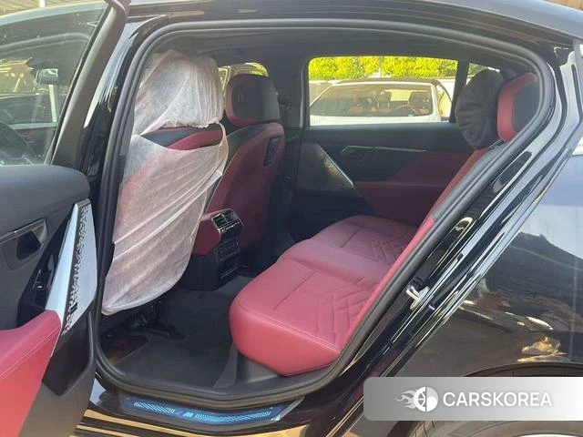 BMW 5 series 2026 Черный из Китая, фото 6